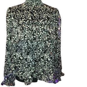 Black and white blouse with ruffles xl